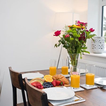 The Bearded Goat Den - A Rural Retreat At This Modern Holiday Cottage Saint Leonards 외부 사진