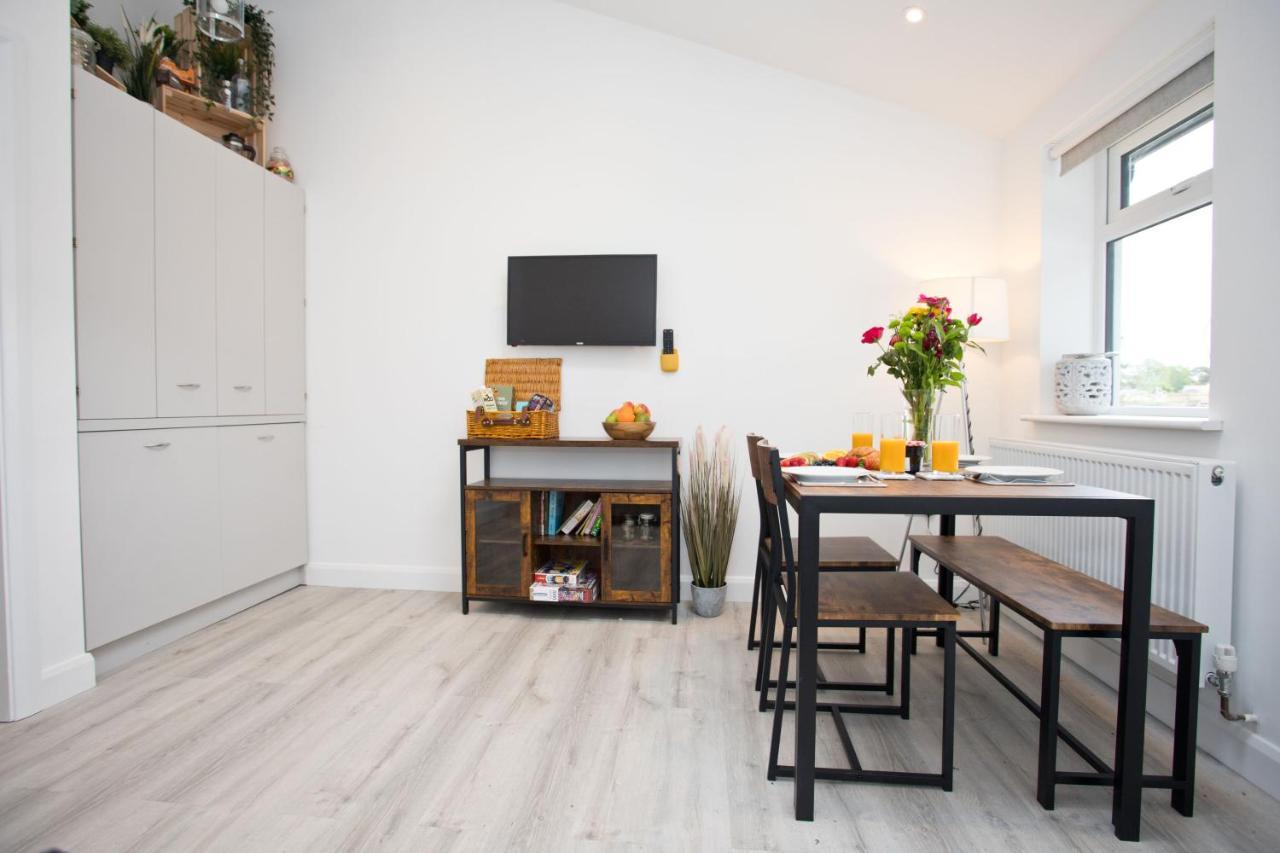 The Bearded Goat Den - A Rural Retreat At This Modern Holiday Cottage Saint Leonards 외부 사진
