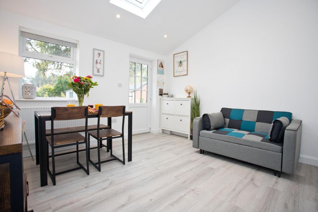 The Bearded Goat Den - A Rural Retreat At This Modern Holiday Cottage Saint Leonards 외부 사진